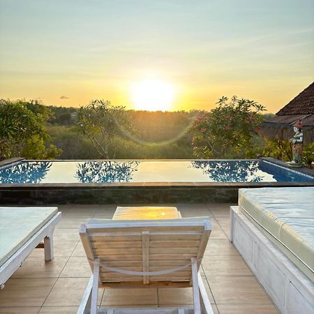 Penida Hills Hotel Batununggul Ngoại thất bức ảnh