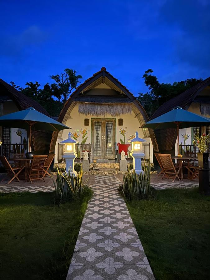 Penida Hills Hotel Batununggul Ngoại thất bức ảnh
