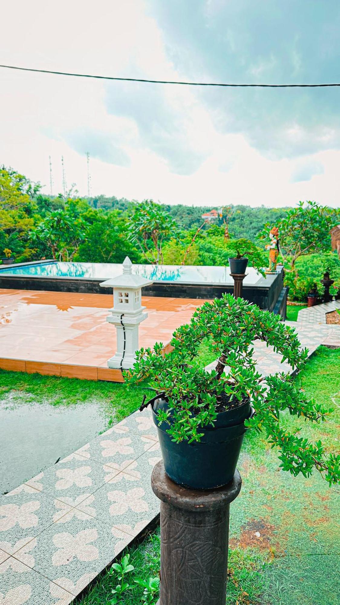 Penida Hills Hotel Batununggul Ngoại thất bức ảnh