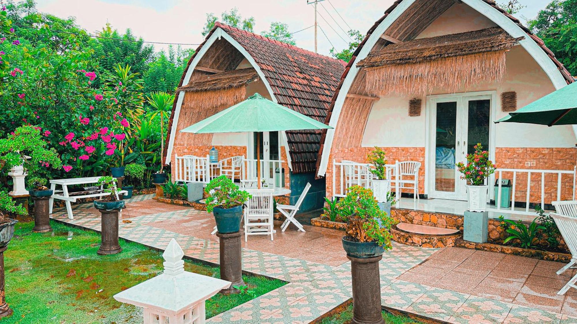 Penida Hills Hotel Batununggul Ngoại thất bức ảnh
