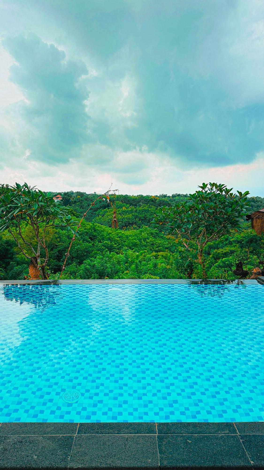 Penida Hills Hotel Batununggul Ngoại thất bức ảnh